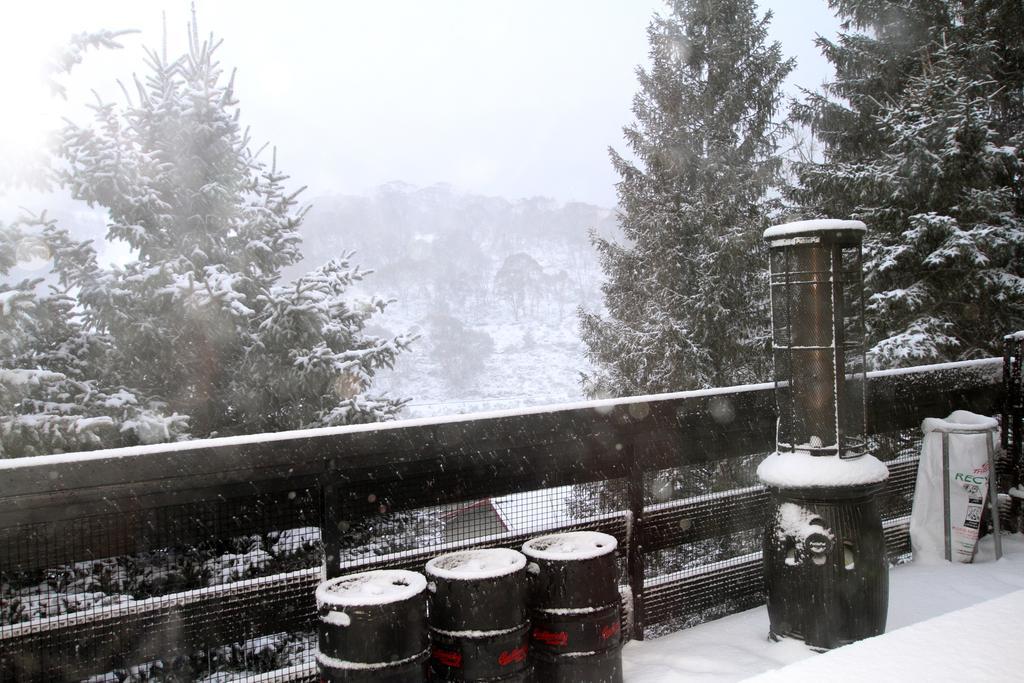Black Bear Inn Тредбо Екстериор снимка