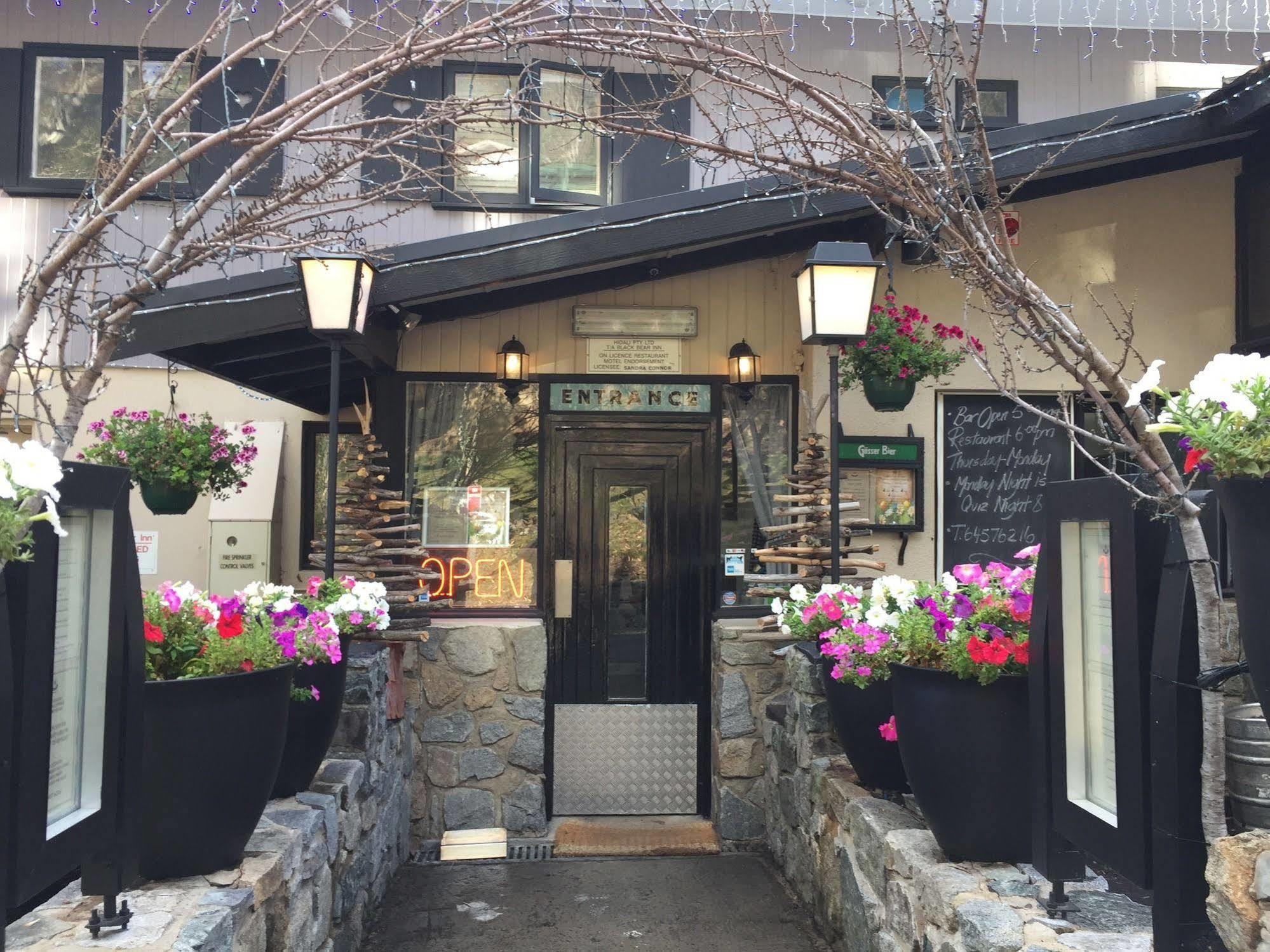 Black Bear Inn Тредбо Екстериор снимка